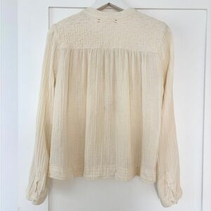 XiRENA Cream top with Quilting detail